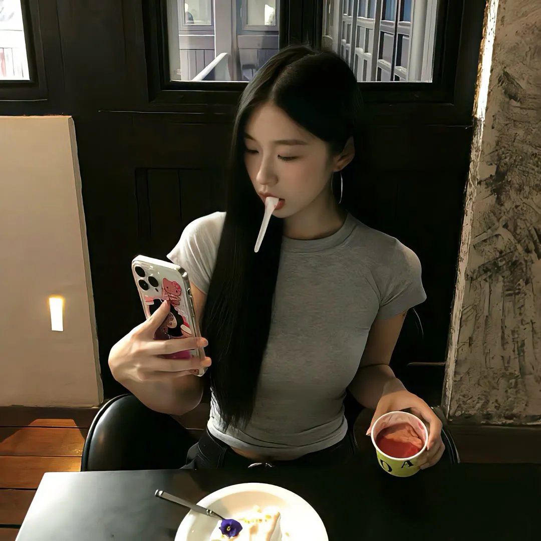 两个四月封面