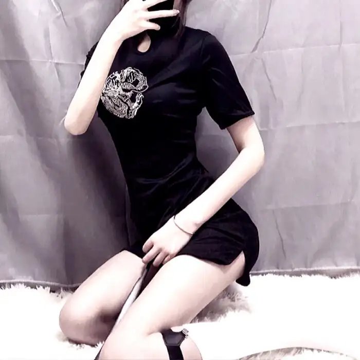 27套礼服封面